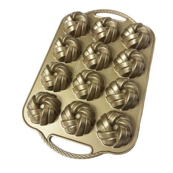 Nordic Ware Mini Braided Bundt Cakelet Pan - Picture 2 of 13